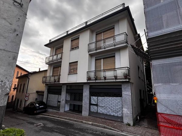 intera palazzina in vendita a Cantù