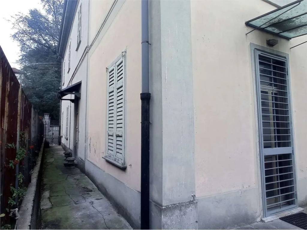casa indipendente in vendita a Cantù