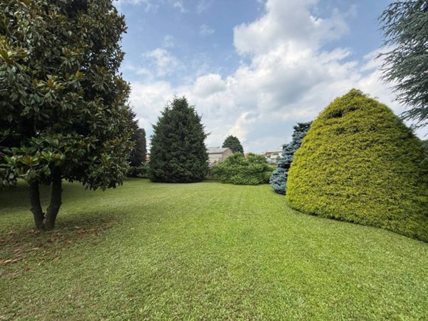 casa indipendente in vendita a Cantù
