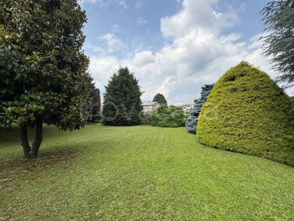 casa indipendente in vendita a Cantù