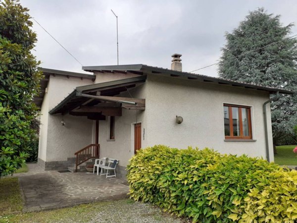 casa indipendente in vendita a Cantù