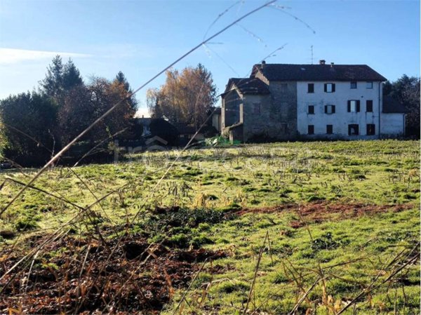 casale in vendita a Cantù