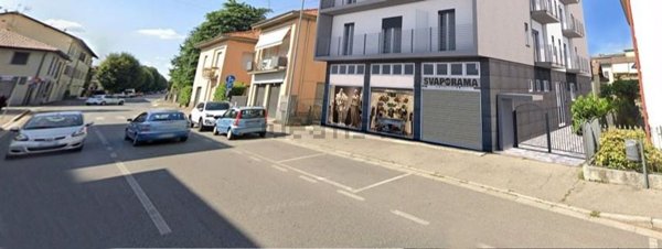 negozio in vendita a Cantù in zona Vighizzolo