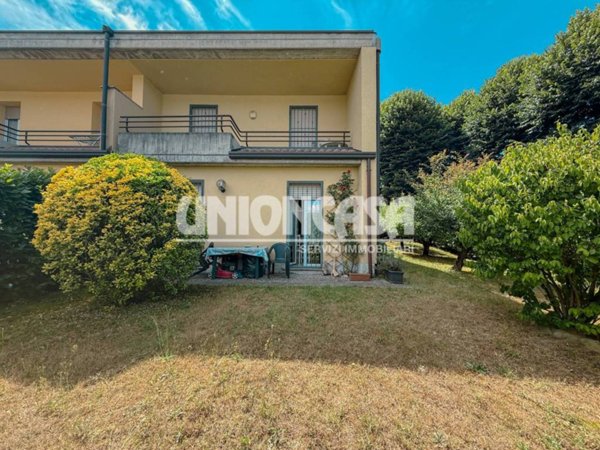 casa indipendente in vendita a Cantù in zona Cantù Asnago