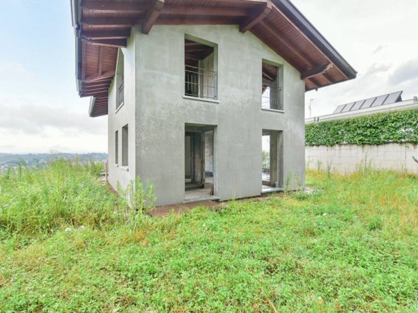 casa indipendente in vendita a Cantù