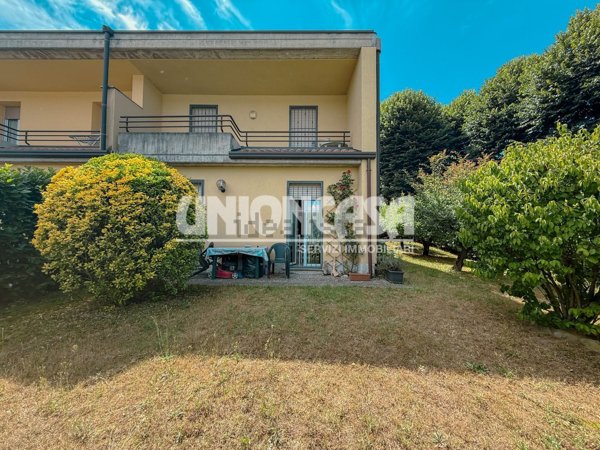 casa indipendente in vendita a Cantù in zona Cantù Asnago