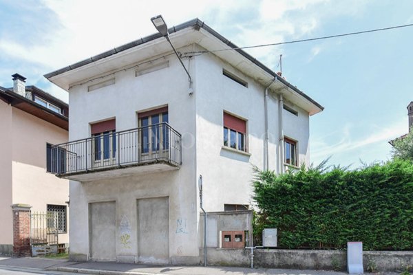 casa indipendente in vendita a Cantù