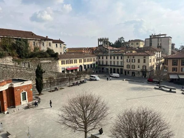 ufficio in vendita a Cantù