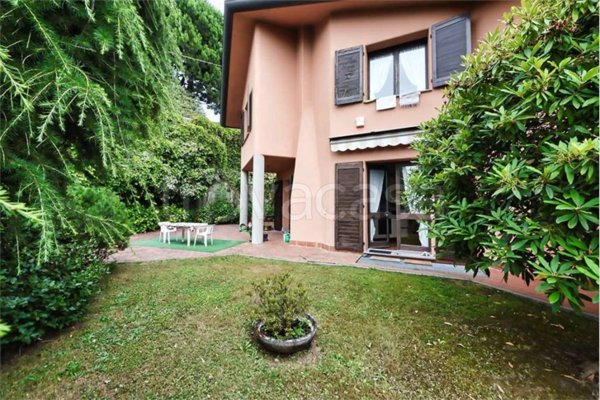 casa indipendente in vendita a Cantù