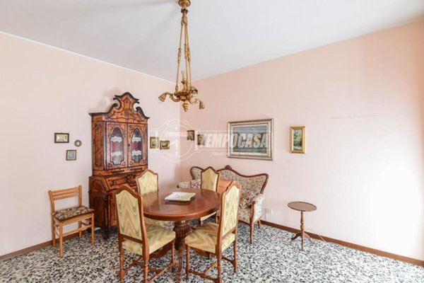 appartamento in vendita a Cantù in zona Vighizzolo