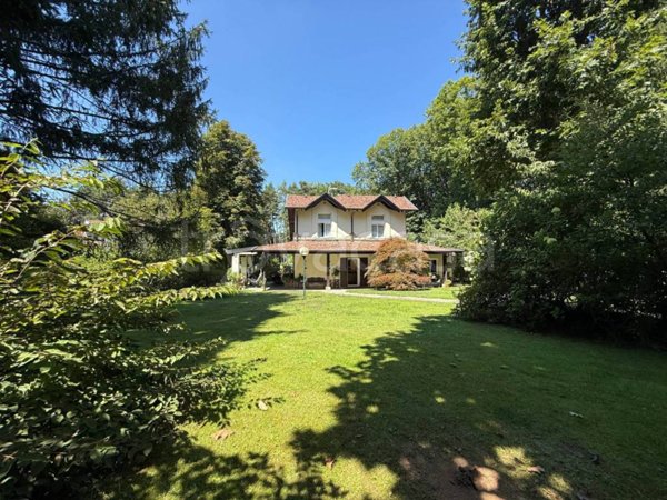 casa indipendente in vendita a Cantù