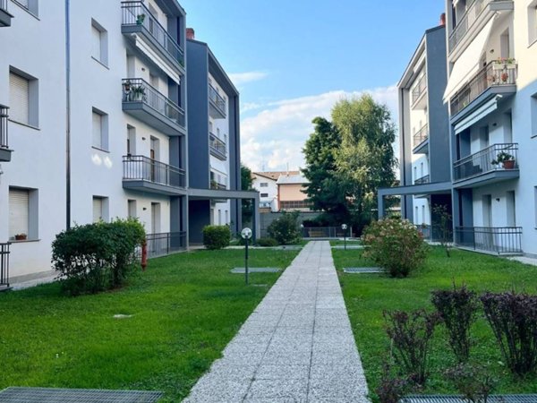 appartamento in vendita a Cantù in zona Fecchio