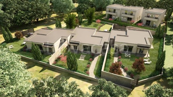 casa indipendente in vendita a Cantù in zona Vighizzolo