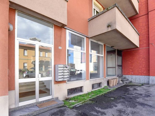 negozio in vendita a Cantù