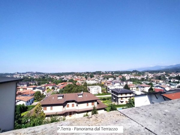 casa indipendente in vendita a Cantù