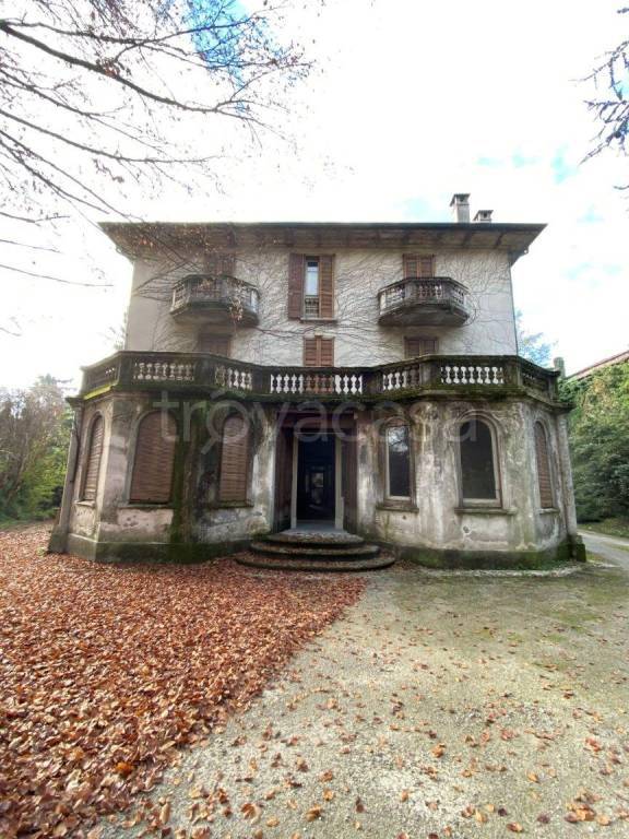 casa indipendente in vendita a Cantù