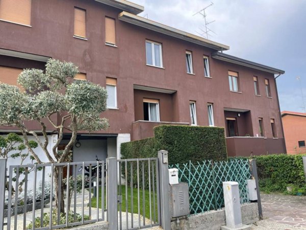 casa indipendente in vendita a Cantù