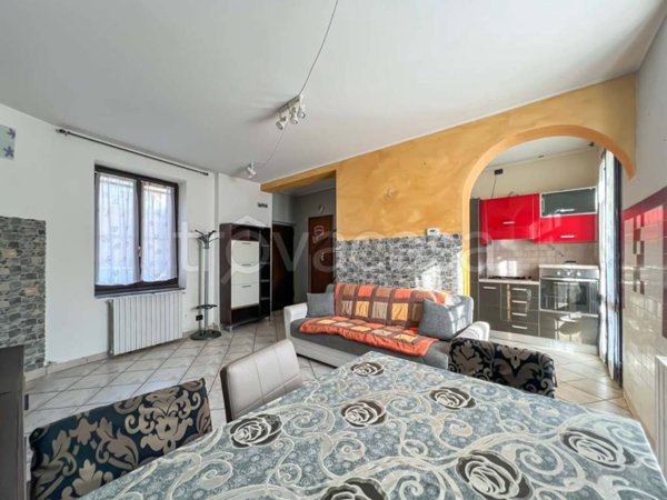 casa indipendente in vendita a Cantù in zona Cascina Amata