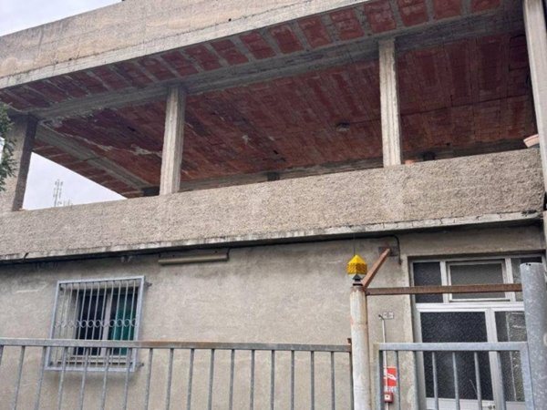 casa indipendente in vendita a Cantù in zona Vighizzolo