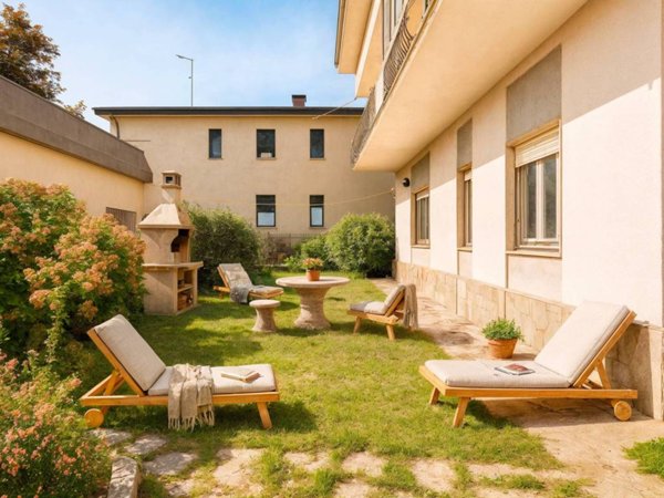 casa indipendente in vendita a Cantù