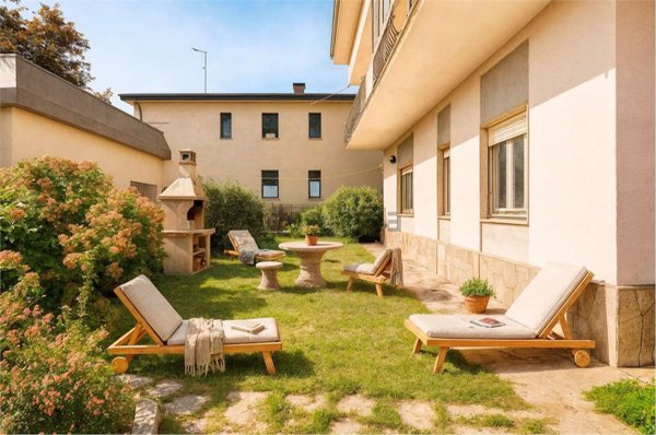 casa indipendente in vendita a Cantù