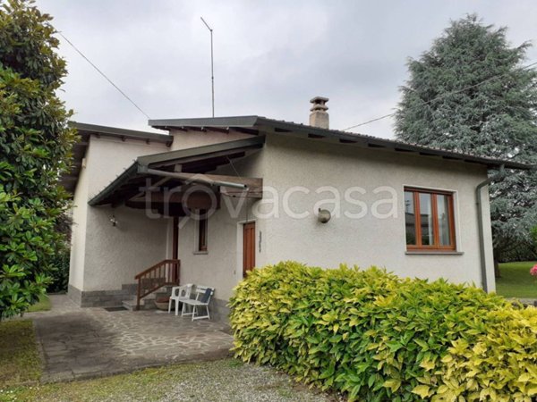 casa indipendente in vendita a Cantù