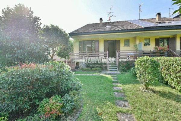 casa indipendente in vendita a Cantù