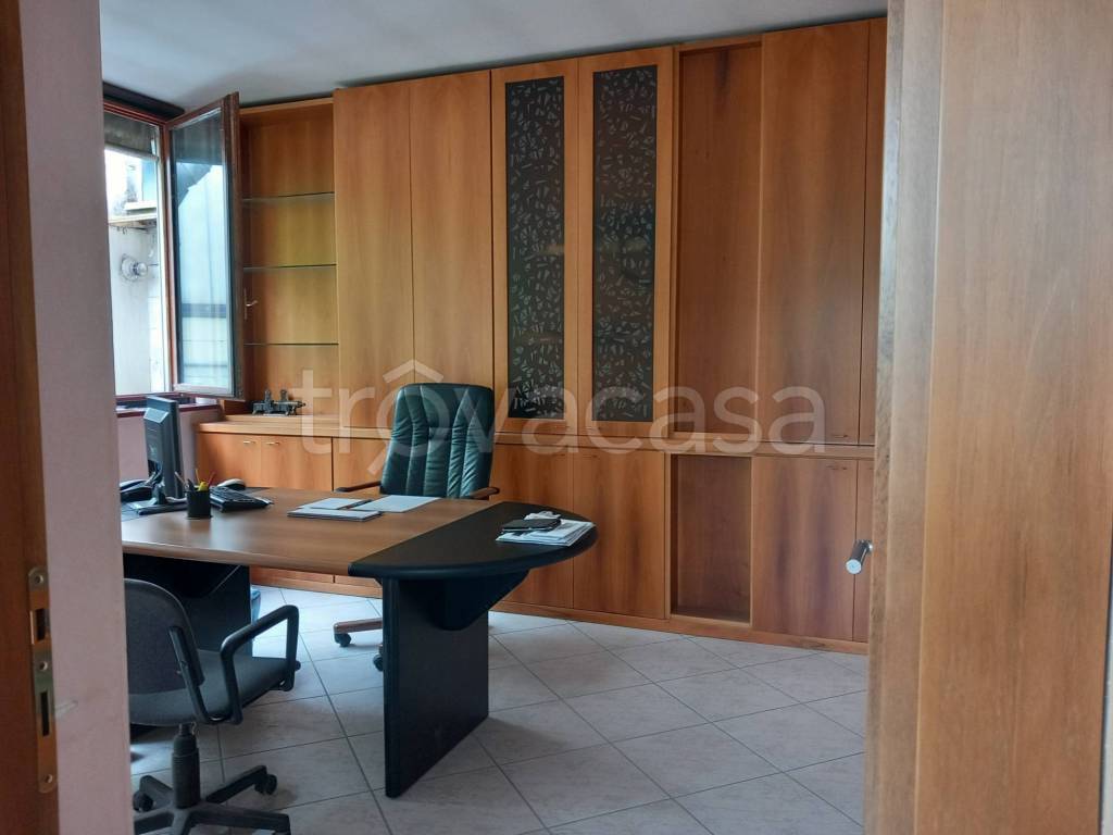 capannone in vendita a Cantù