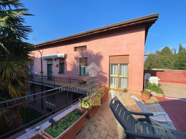 casa indipendente in vendita a Cantù