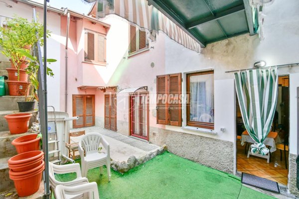 appartamento in vendita a Cantù in zona Cascina Amata