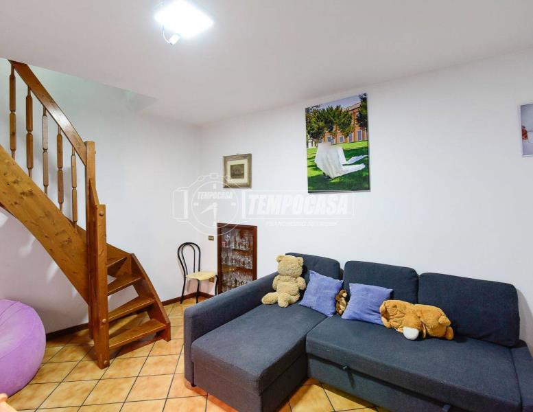 appartamento in vendita a Cantù in zona Cascina Amata