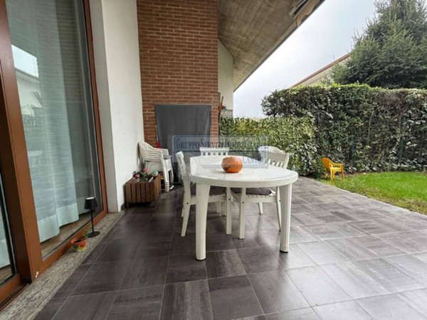 casa indipendente in vendita a Cantù