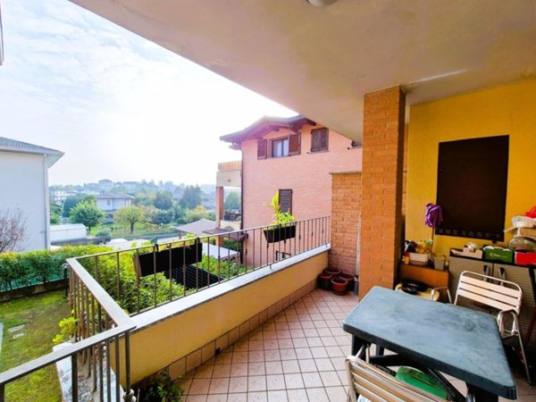 appartamento in vendita a Cantù in zona Fecchio