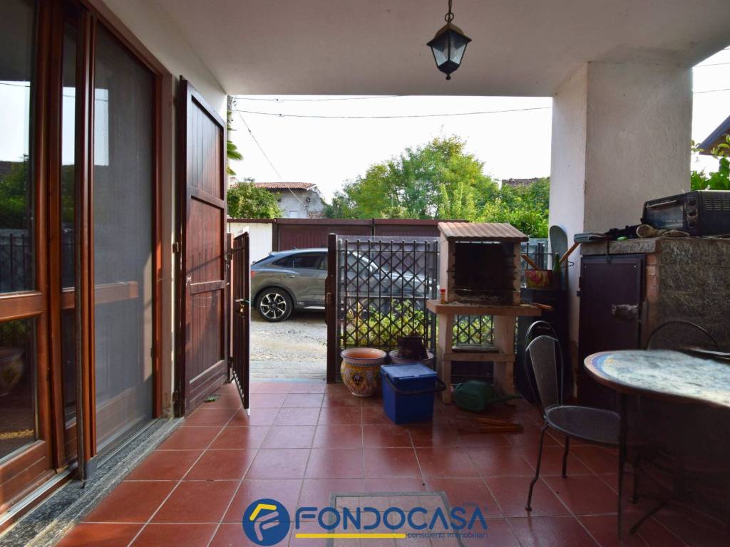 casa indipendente in vendita a Cantù in zona Vighizzolo