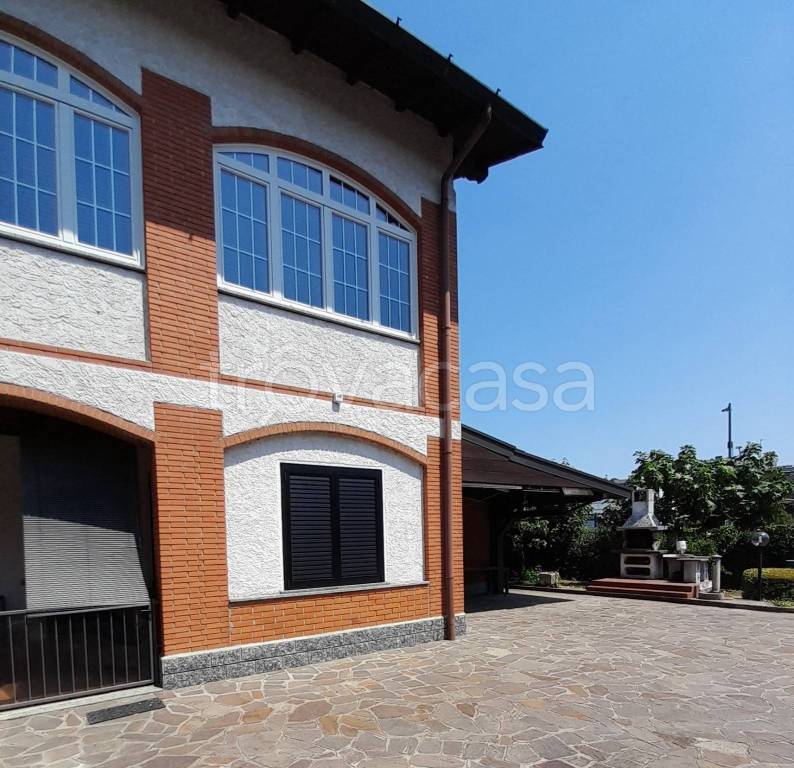 casa indipendente in vendita a Cantù