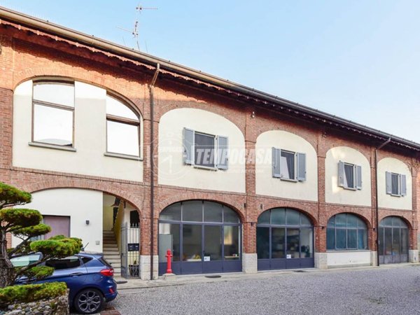casa indipendente in vendita a Cantù in zona Vighizzolo