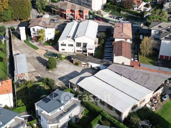 capannone in vendita a Cantù