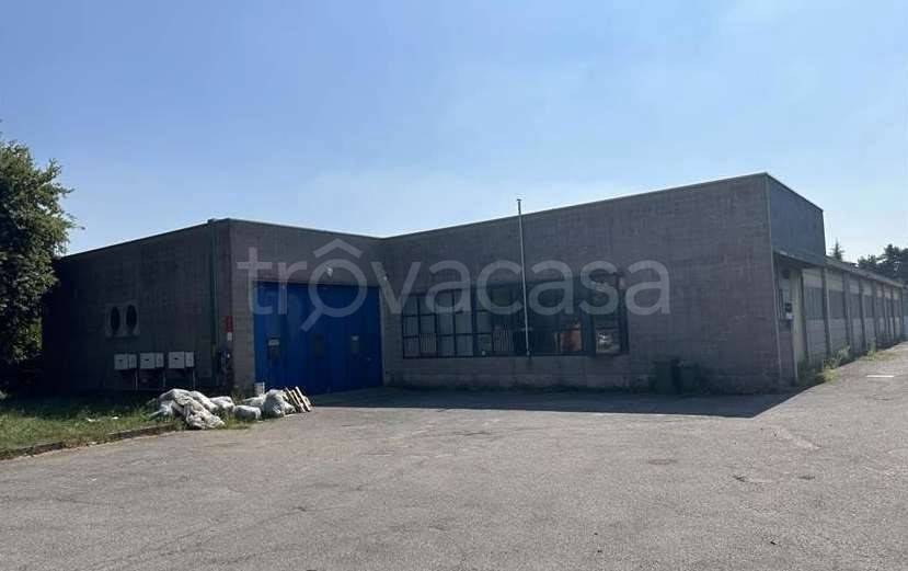 capannone in vendita a Cantù