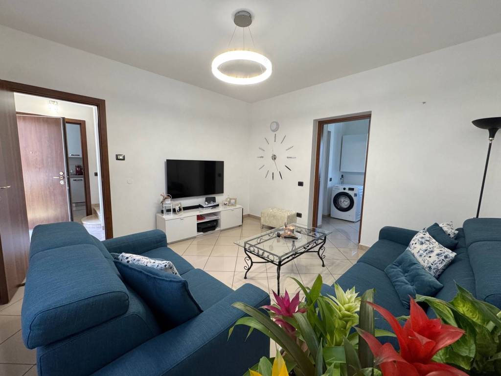 casa indipendente in vendita a Cantù