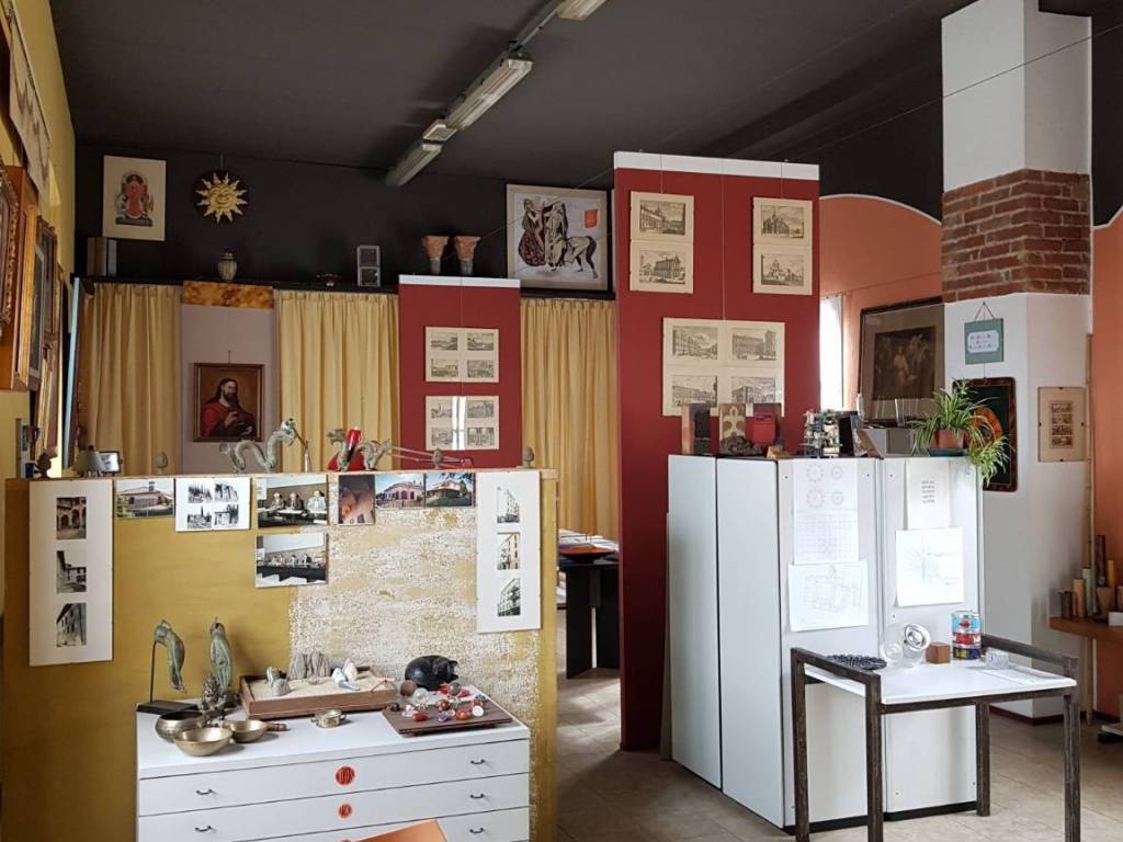 appartamento in vendita a Cantù in zona Vighizzolo