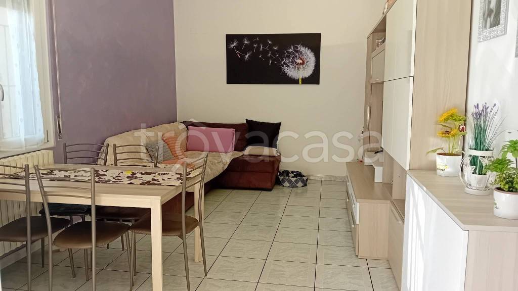 appartamento in vendita a Cantù in zona Vighizzolo