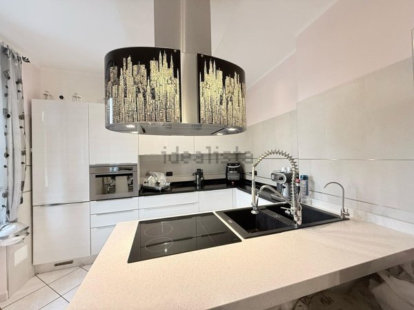 casa indipendente in vendita a Cantù