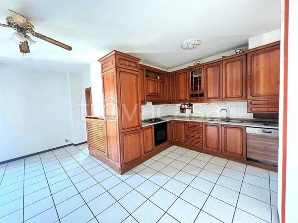 casa indipendente in vendita a Cantù in zona Vighizzolo