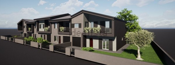 pentavano in vendita a Cantù