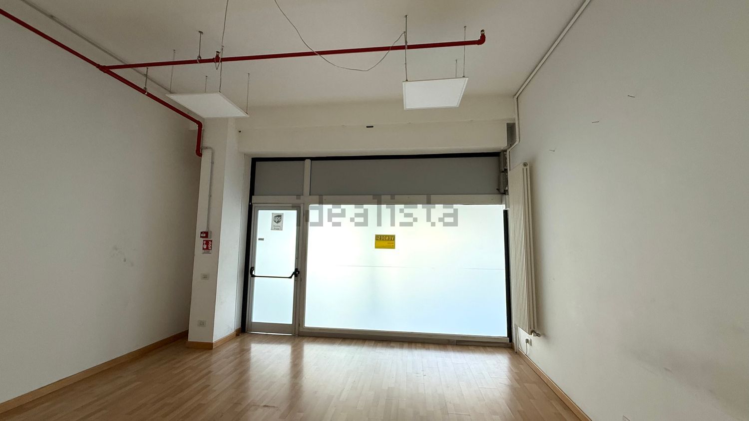 negozio in vendita a Cantù