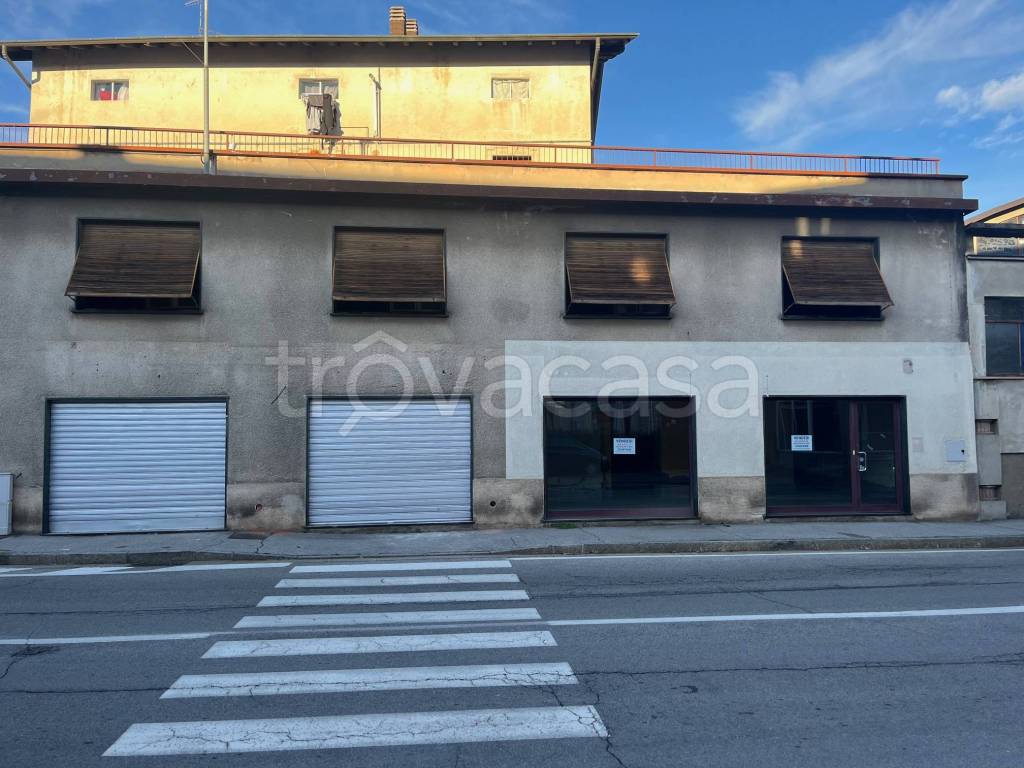 negozio in vendita a Cantù