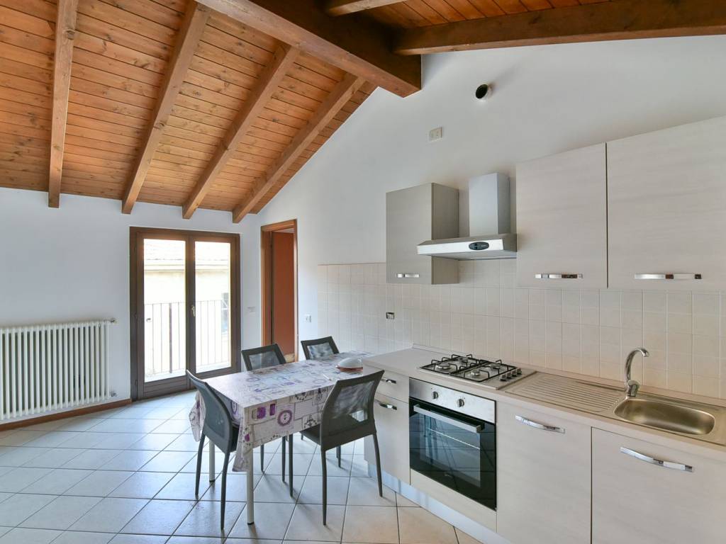 appartamento in vendita a Cantù in zona Vighizzolo