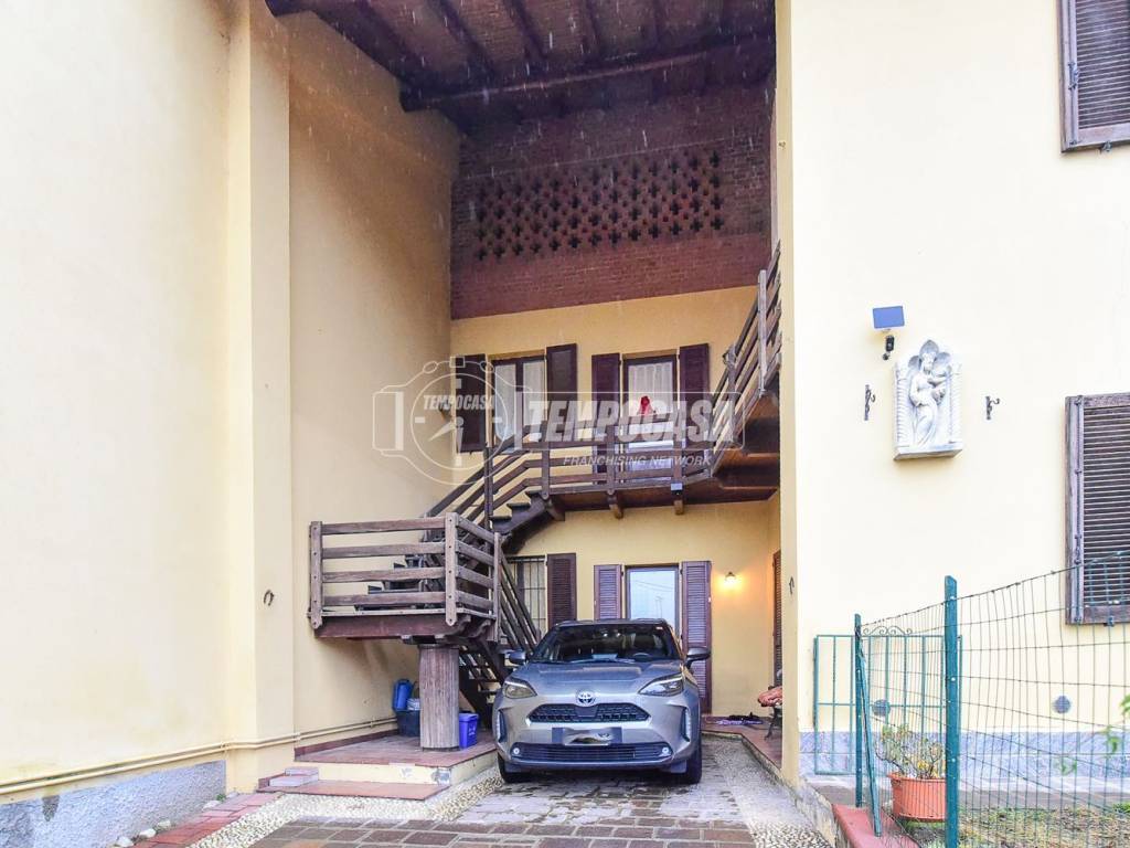 casa indipendente in vendita a Cantù in zona Cascina Amata