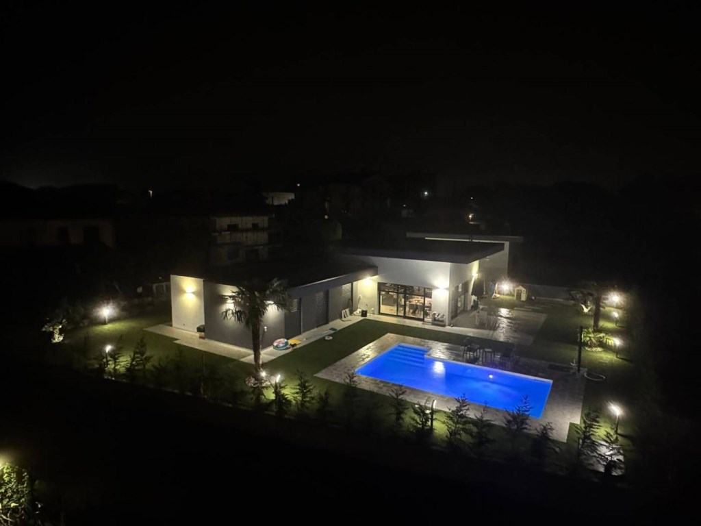 casa indipendente in vendita a Cantù