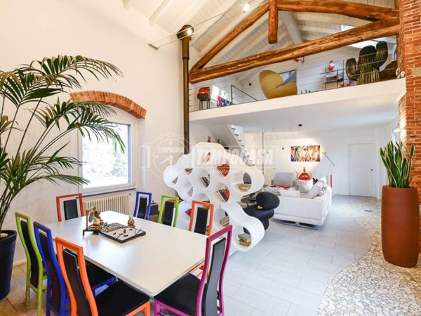 casa indipendente in vendita a Cantù in zona Vighizzolo